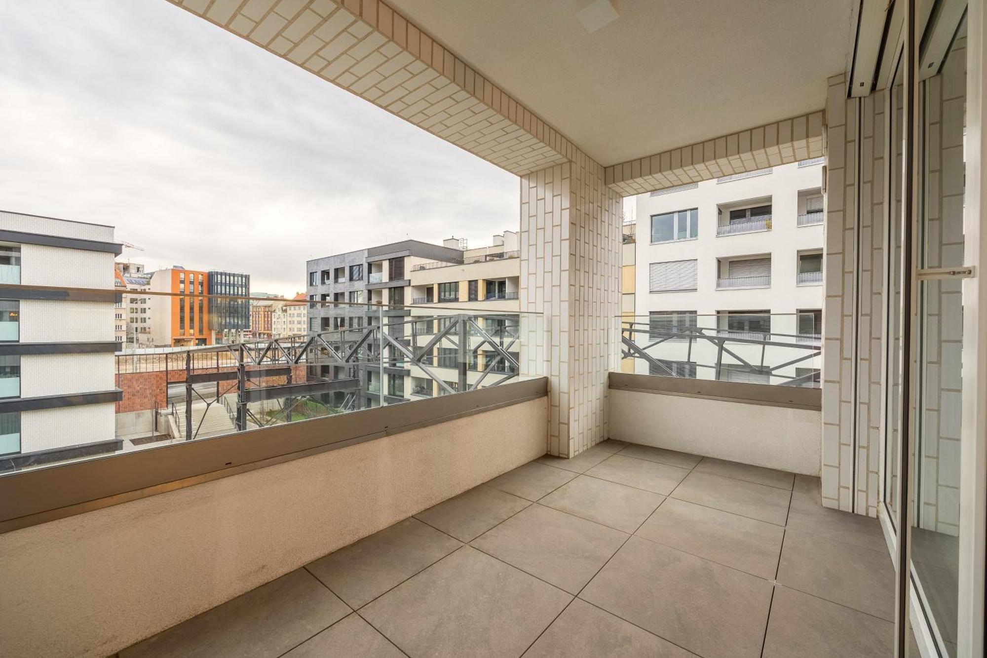 Apartmán Spacious 3br - 2 Parking Spots, Full Kitchen, By Gravity Prague