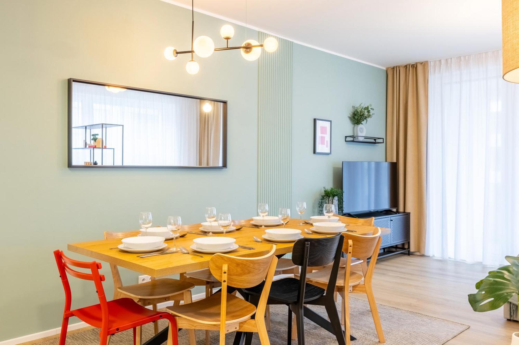 Apartmán Spacious 3br - 2 Parking Spots, Full Kitchen, By Gravity Prague